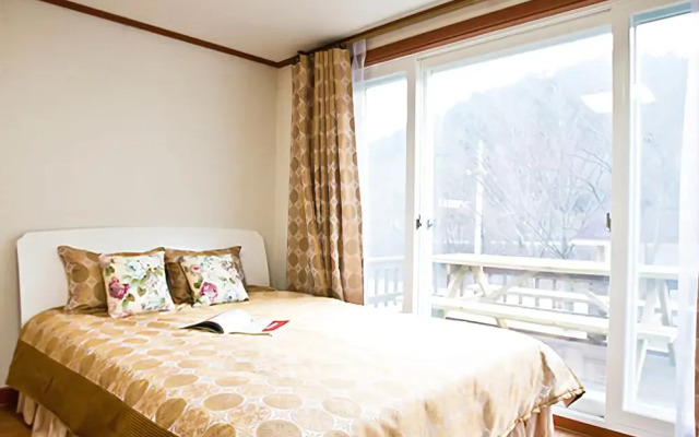 Pocheon Forest Happy Village Pension