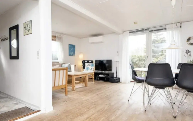 Spacious Holiday Home in Borkop near Beach
