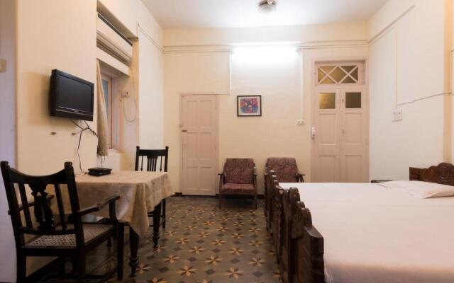 Bed and Breakfast at Colaba