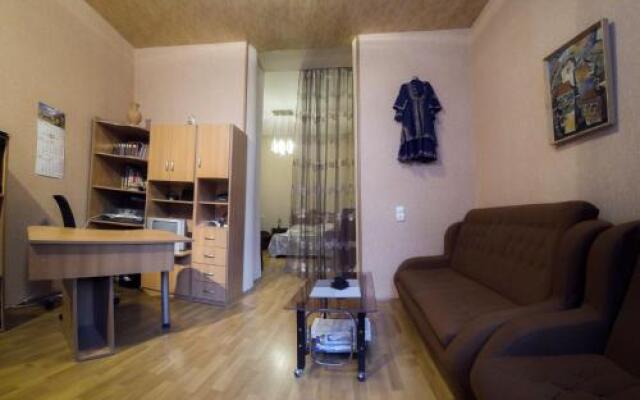 Apartment Old Street Dadiani 7