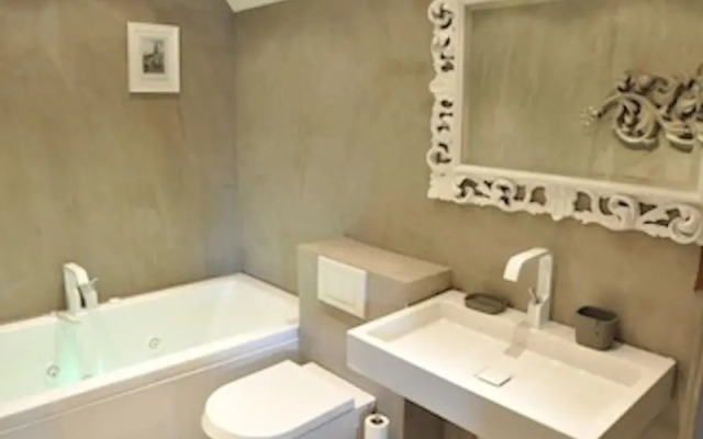 Apartment Saint-Severin