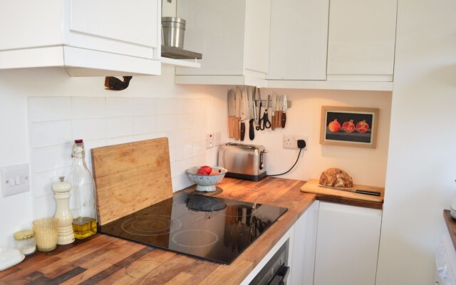 North London Studio With Wifi and Garden