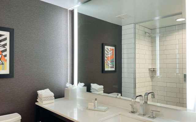 Cambria Hotel LAX