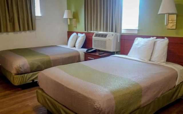 Motel 6 Greensboro, NC - I-40