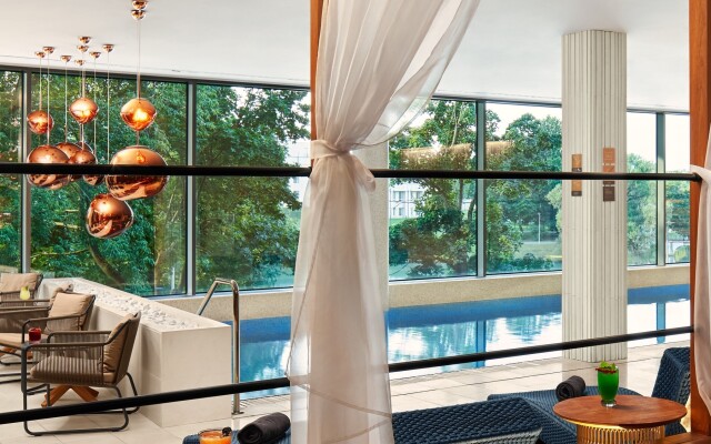 Crystal House Suite Hotel & SPA
