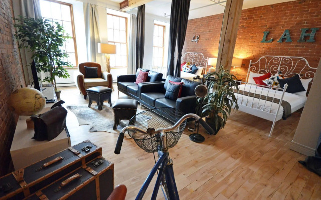 LikeAHotel - Les McGill, Vieux Montreal