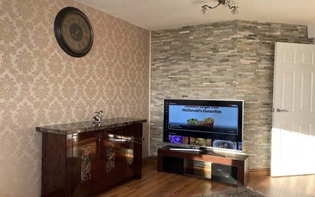 Remarkable 2-bed Apartment in Nottingham