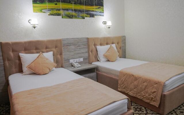 Level Hotel