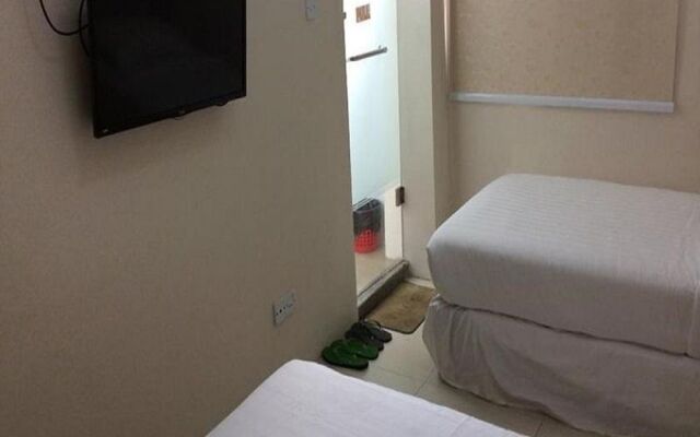 Star Max Hotel