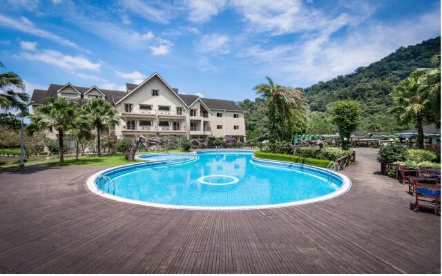 Crystal Hotel