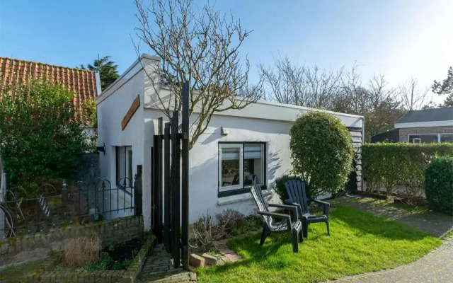 Comfy Holiday Home Near sea