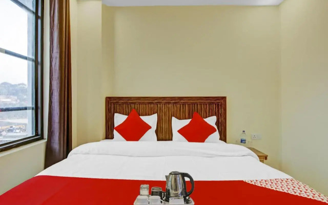 OYO Flagship 70251 Hotel Starwood