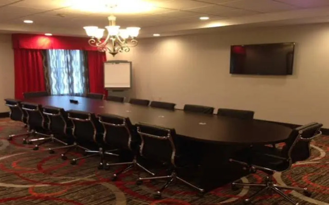 Holiday Inn Hotel & Suites Lafayette North