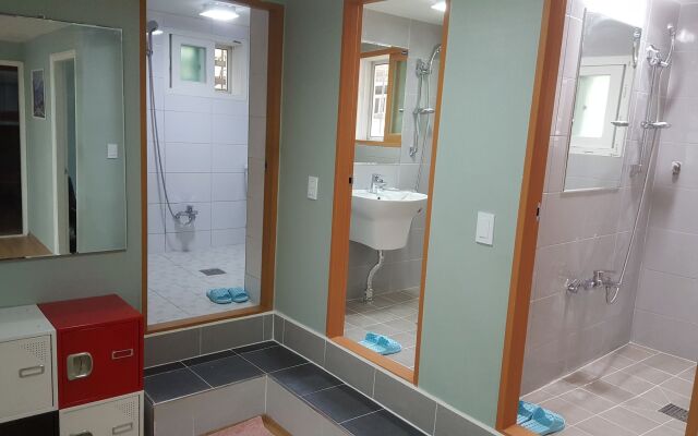 Mr. Kim's Friends Guest House