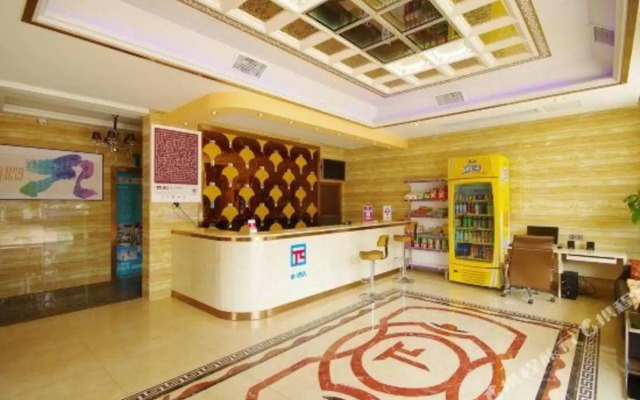 π HOTEL (SUINING SOUTH GATE PASSENGER STATION)