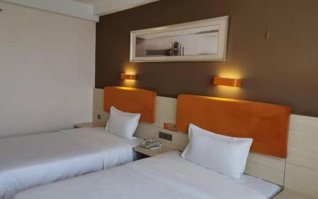 7Days Premium Yueyang Baling East Road High Speed Railway Station Branch – Guest Rooms – Yueyang