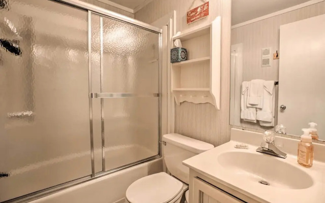 Slopeside Snowshoe Condo - Walk to Ski Lifts!