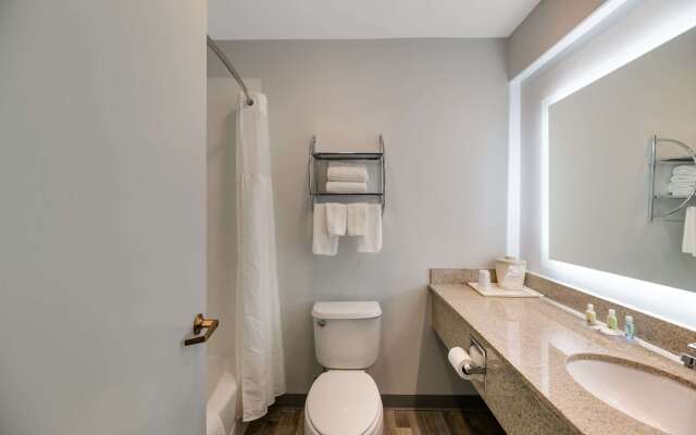 Quality Inn & Suites Artesia