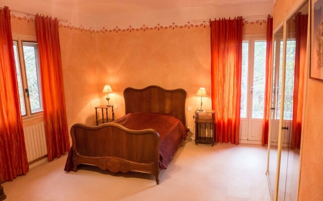 Spacious Holiday Home in Narbonne With Swimming Pool