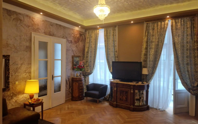 Urban Downtown City Center Apartments