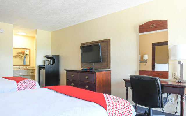 OYO Hotel Shenandoah Woodlands Mall