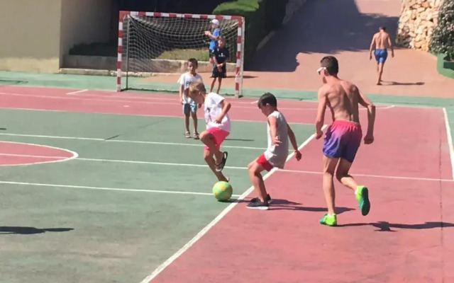 Hotel Club Cala Romaní