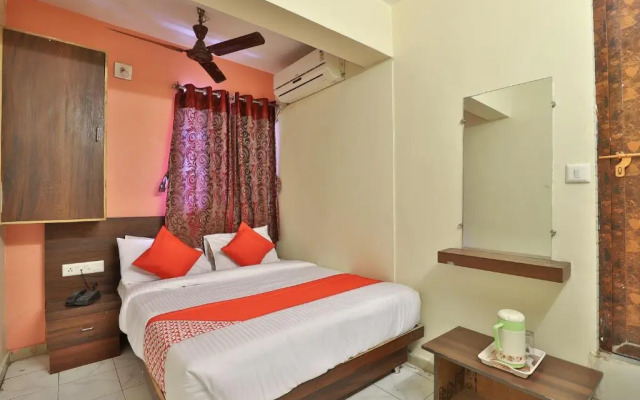 OYO Rooms Maninagar Station 3