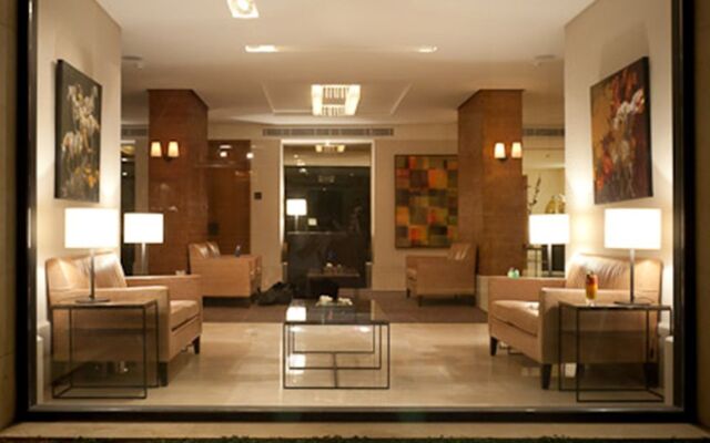 ALQasr Metropole Hotel