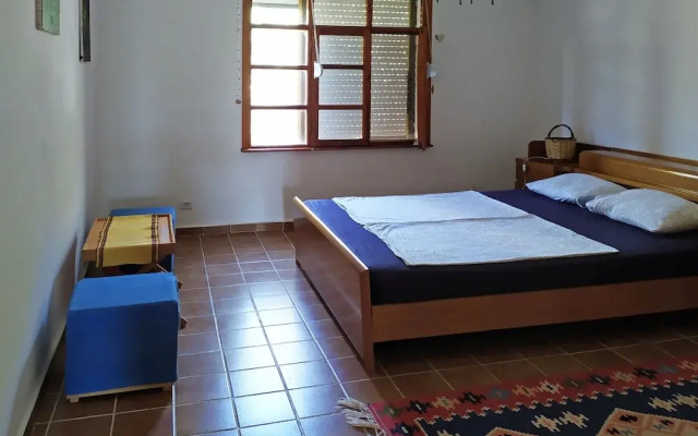 ada-art guesthouse