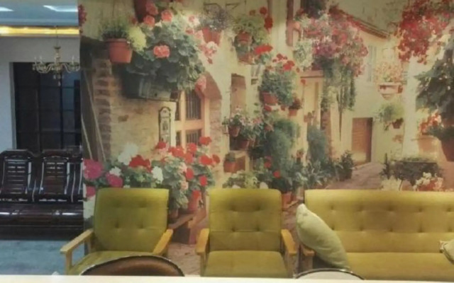 Dalian impression space Inn