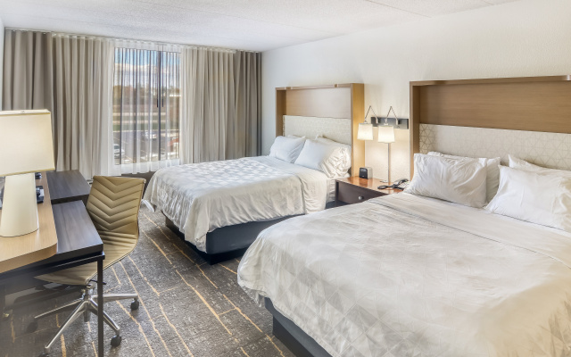 Holiday Inn Detroit Lakes by IHG