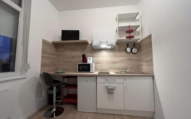 Superbe Studio 13m² refait à neuf