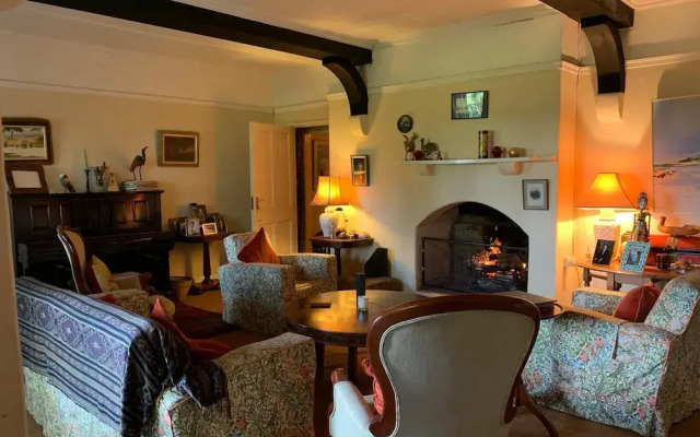 Kawamwaki Farm House