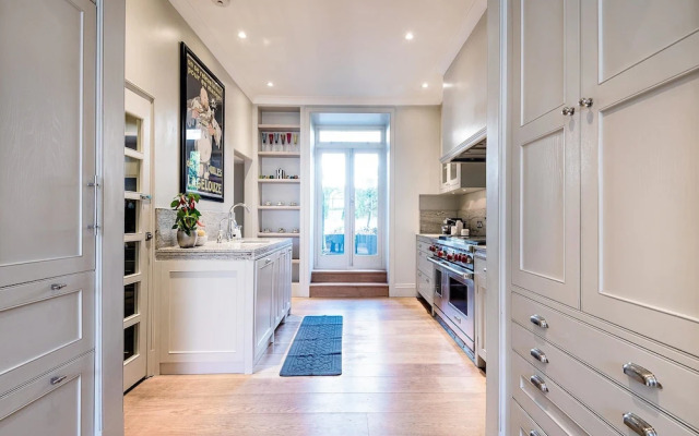 The Notting Hill Townhouse - by Out of Office Lifestyle