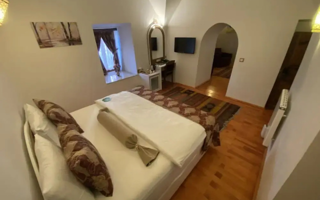 Behrampasa Otel Cafe Restaurant