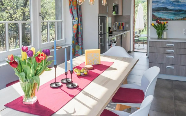 Riza Villa