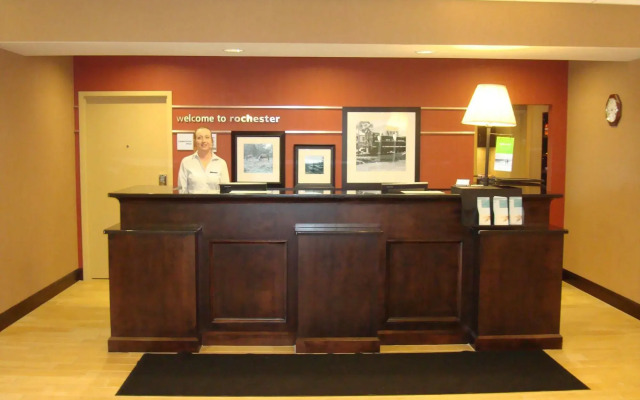 Hampton Inn & Suites Rochester-North