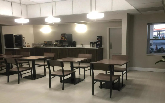 SureStay Hotel by Best Western Higginsville