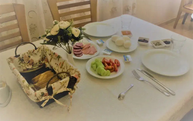 Garden Villa Hotel
