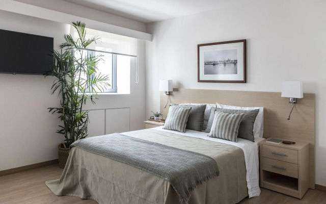 Gallery Suites & Residences, Piraeus