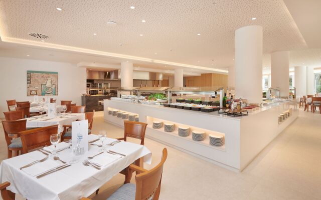 Hipotels Bahía Grande Aparthotel