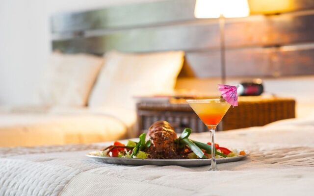 Wahoo Bay Beach Club & Resort