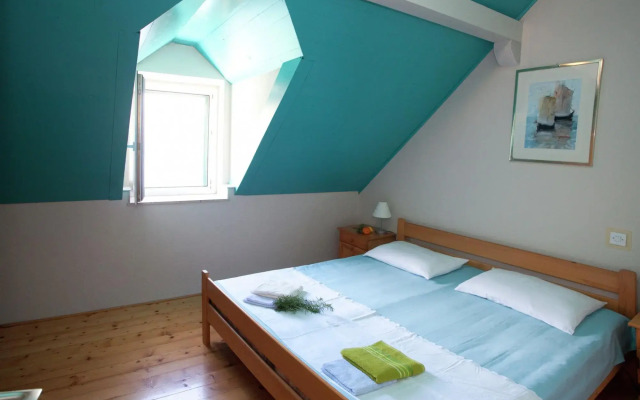 Beautiful Holiday Home on the Island Brac, With the Sea and a Small Beach in Front of the Door