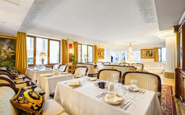 Голден Румс Москва