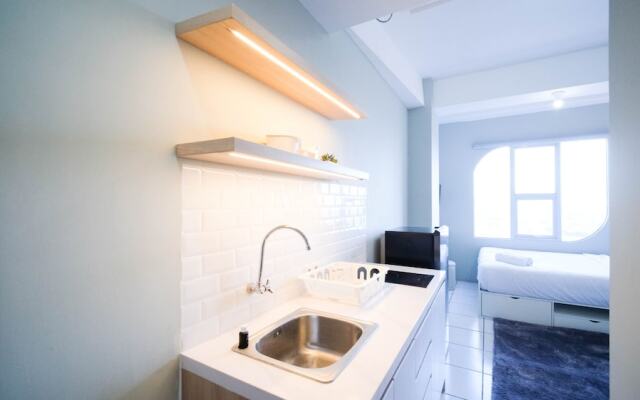 New And Modern Studio At The City Square Apartment