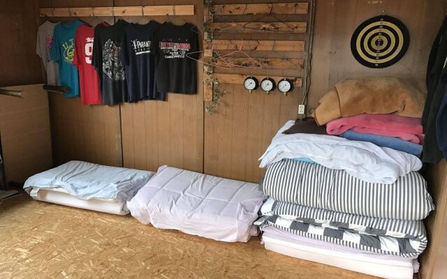 Norishico Auto Guest House - Hostel
