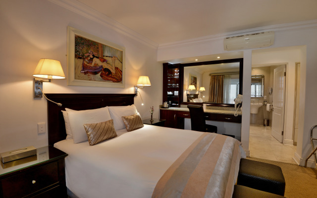 Val Du Charron Wine & Leisure Estate