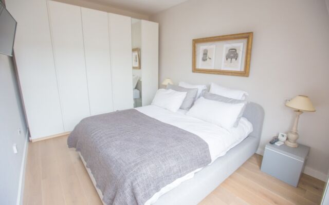 Stylish Rooftop Flat on Kensington High Street