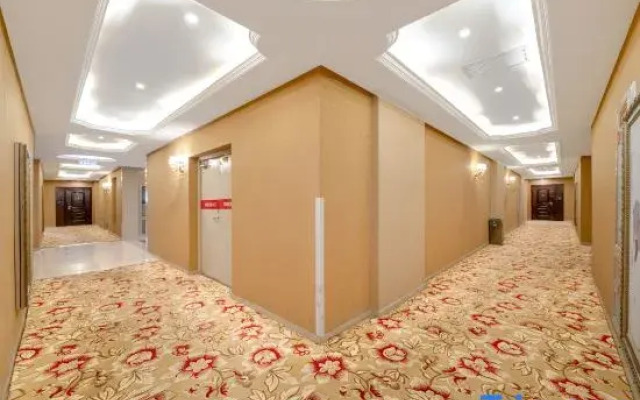 Wanda Spring Business Hotel (Daqing Sa'ertu Wanda Plaza)