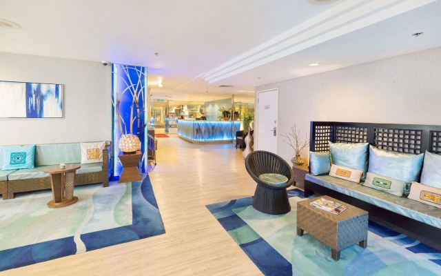 Regal Riverside Hotel – Lobby – Hong Kong